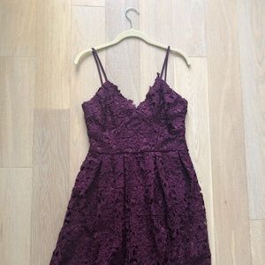 Worn once lace detail midi dress size M